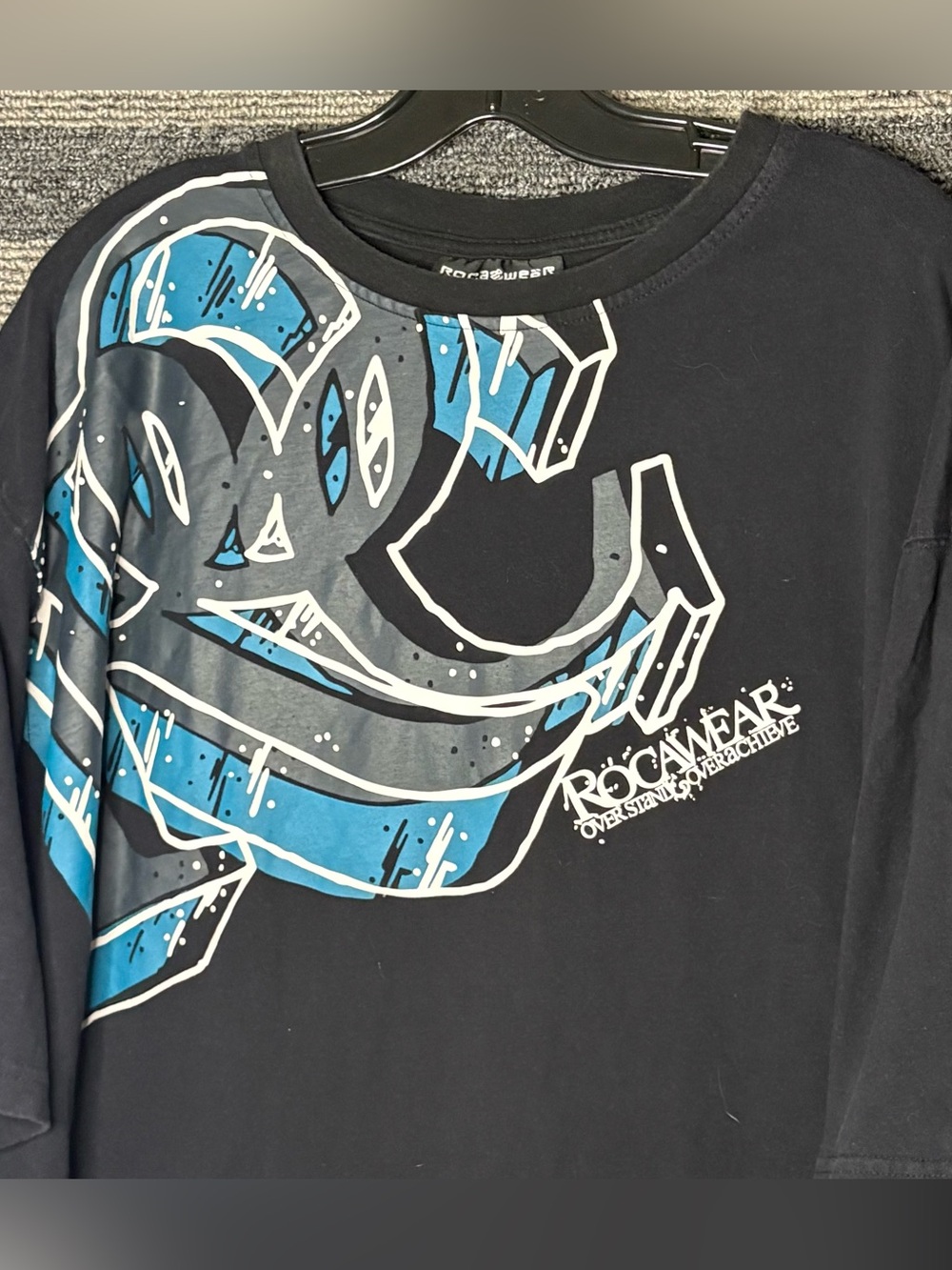 Vintage Y2K Rocawear Black Short-Sleeve Crew Neck Tee with Blue Graphic 4XL - Picture 2 of 6
